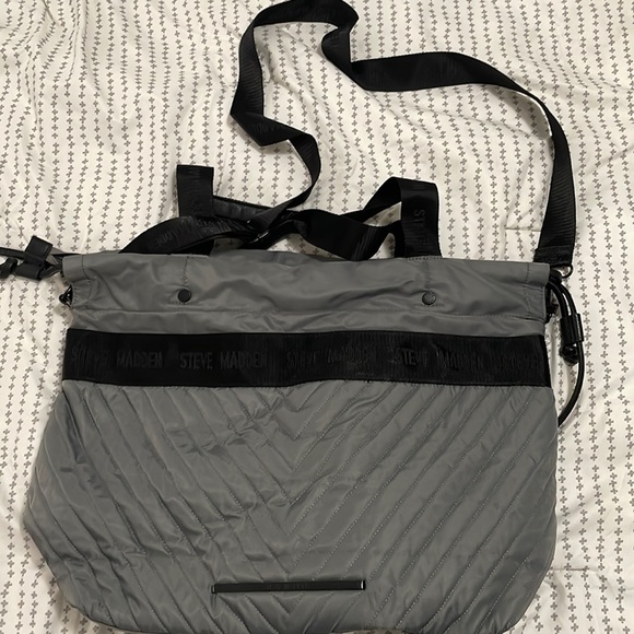Steve Madden diaper bag - Picture 1 of 2